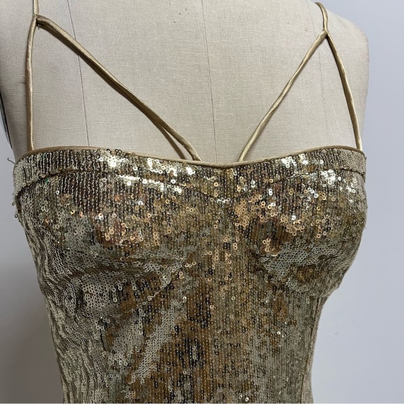 Gold sequin top - Picture 2 of 3